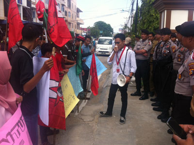  Prihatin Pelayanan Kesehatan di Inhil Sejumlah Elemen Mahasiswa Gelar Aksi di Diskes